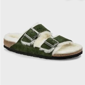 WOMEN'S BIRKENSTOCK ARIZONA SHEARLING SANDAL